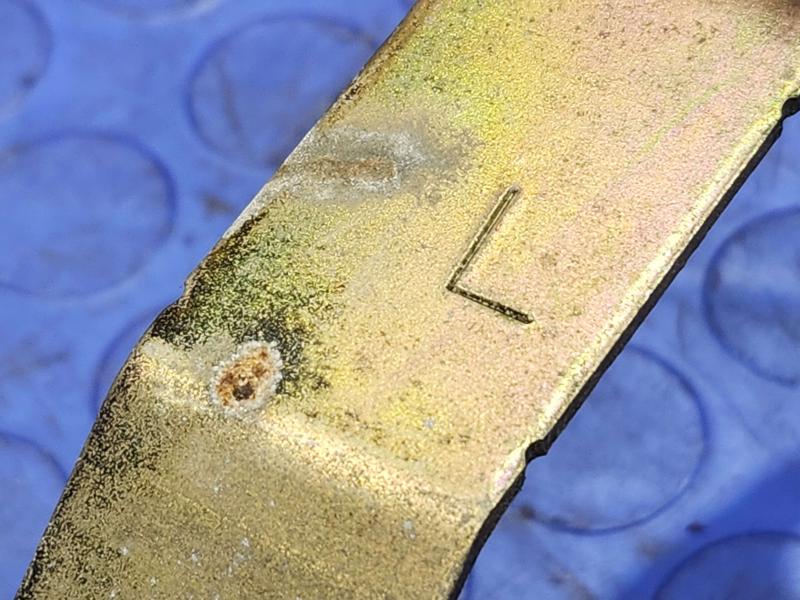 2008 Subaru Legacy Front Seat Belt