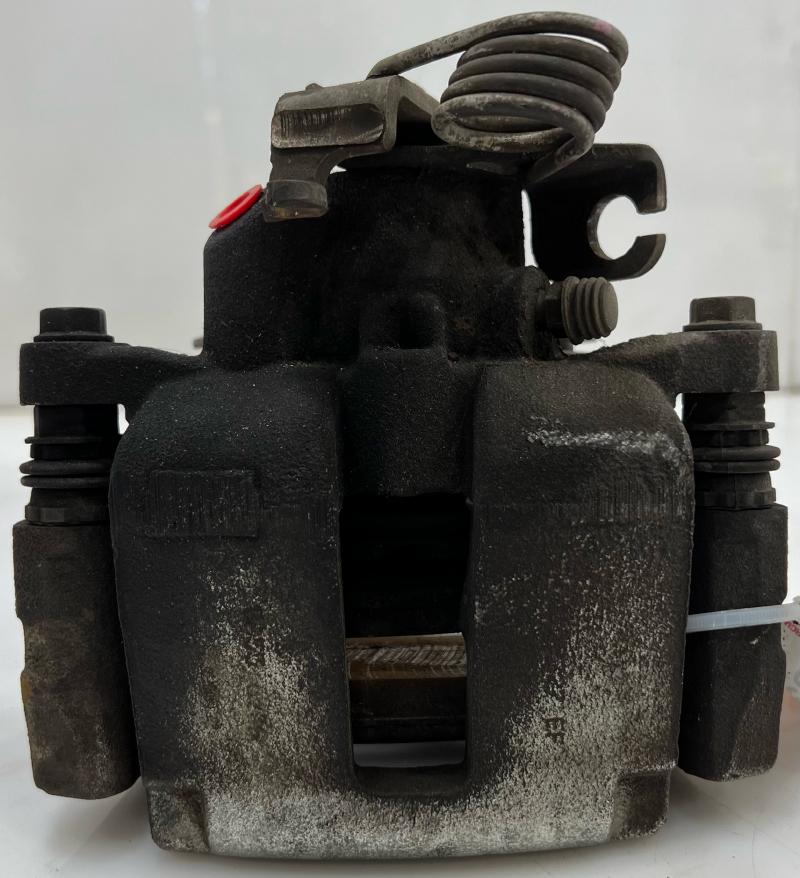 2013 Ford Explorer Caliper