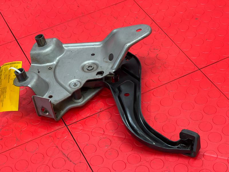 2011-2017 Infiniti QX56 QX80 Parking Brake Control Pedal Assembly OEM 36010-1LA0A