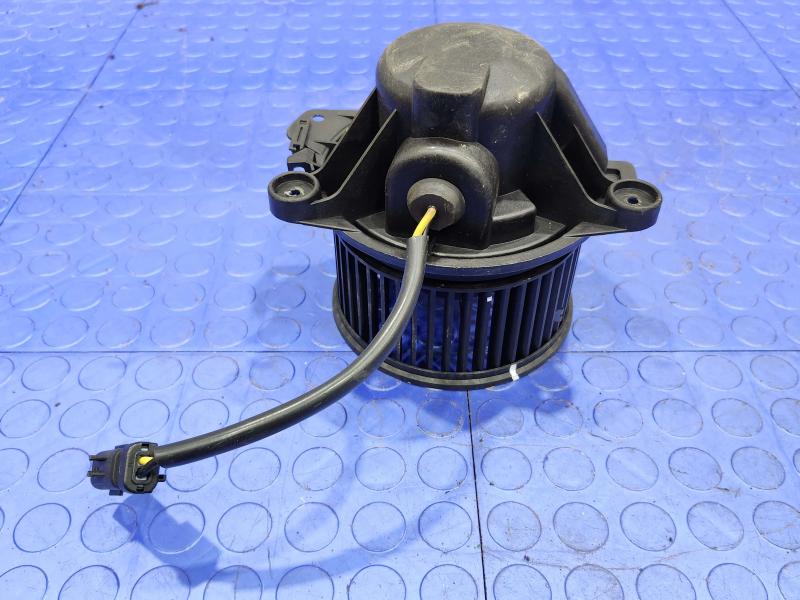 2002 Dodge Dakota Blower Motor