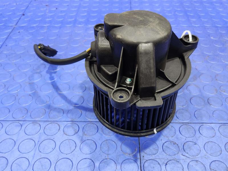 2002 Dodge Dakota Blower Motor
