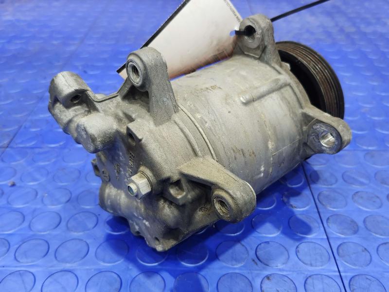 2016-2019 BMW X1 F48 2.0L AC Compressor Assembly Genuine OEM 64526826880