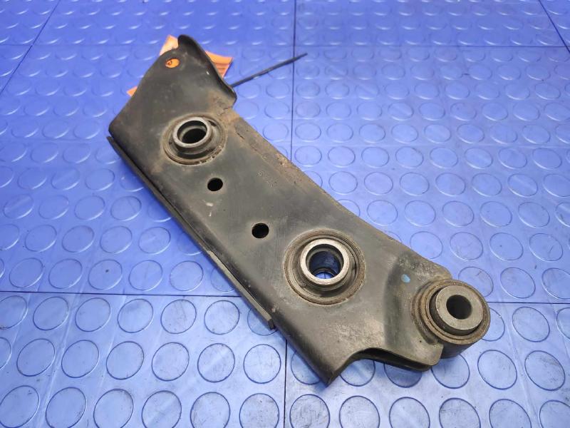 2017 Nissan Maxima Lower Control Arm Rr