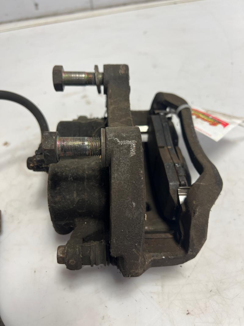 2005 2006 Infiniti G35 Front Brake Caliper RH Passenger Side RWD ONLY OEM 41001AC700