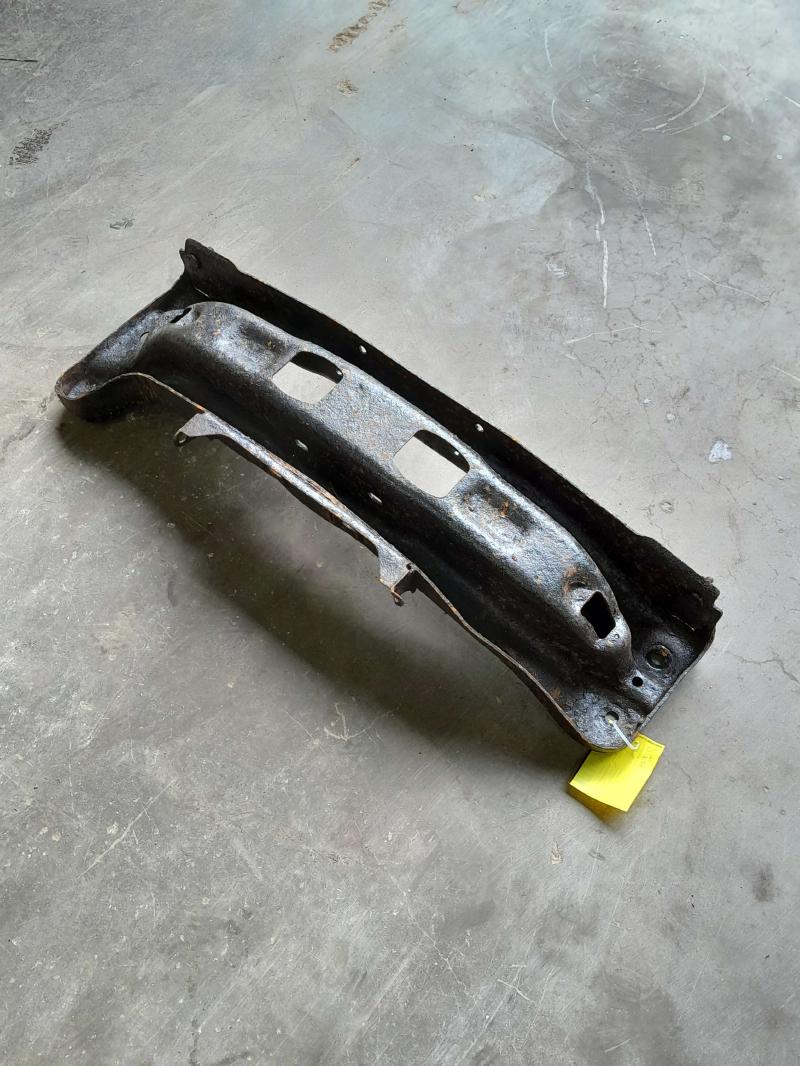 2003 Pontiac Grand Am Crossmember/Cradle/Undercarria