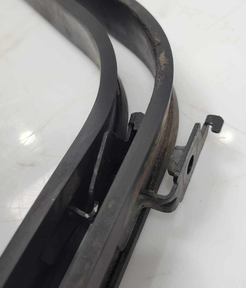 2003 Nissan 350Z Fuel Tank Strap