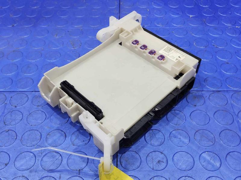 2016 Toyota Prius Cabin Fuse Box