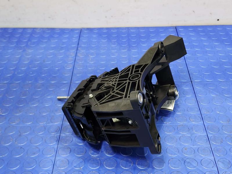 2011 Mazda CX-9 Floor Shifter
