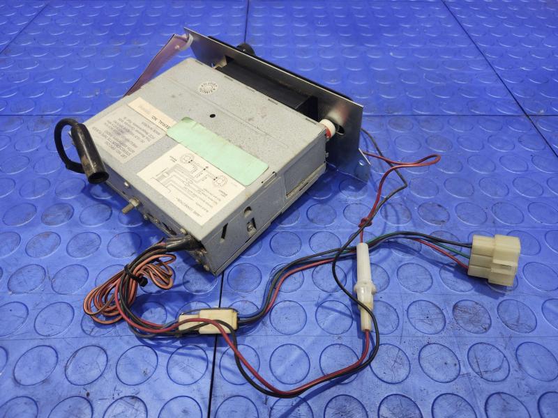 1988-1993 Isuzu NPR AM-FM Cassette Radio Receiver Genuine OEM Part