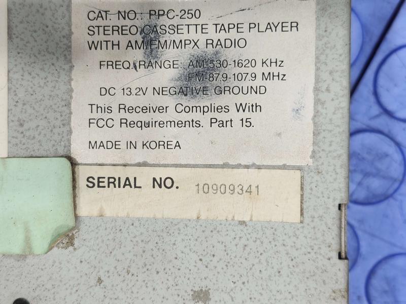 1988-1993 Isuzu NPR AM-FM Cassette Radio Receiver Genuine OEM Part