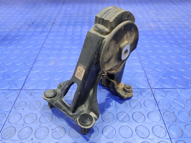 2010-2011 Toyota Prius 1.8L Rear Engine Mount Insulator OEM 1237137090