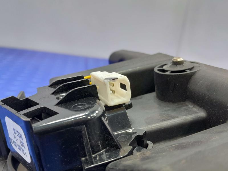 2012-2018 Dodge Journey Automatic Gear Shifter Assembly Genuine OEM 04766410AE