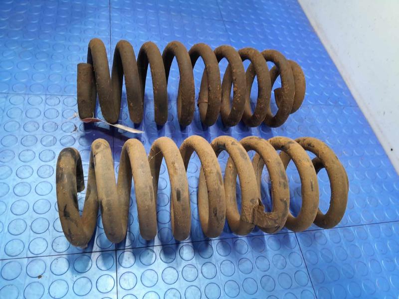 2013 Ford F-250 Super Duty Coil/Air Spring