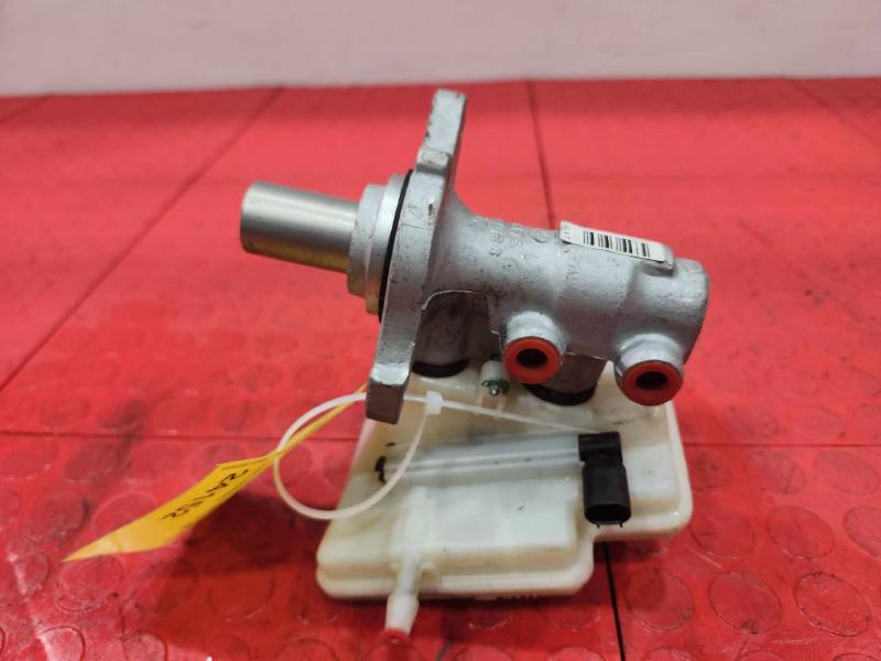 2012 MINI Cooper Countryman Master Cylinder
