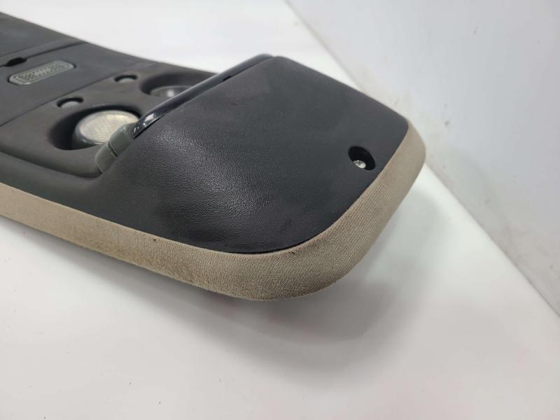 2001 Chevrolet S10 Front Console