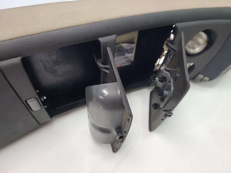 2001 Chevrolet S10 Front Console