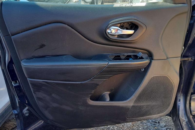 2014 Jeep Cherokee Front Door Trim Panel