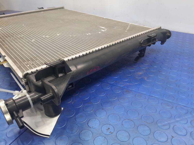 2013 Hyundai Santa Fe Radiator