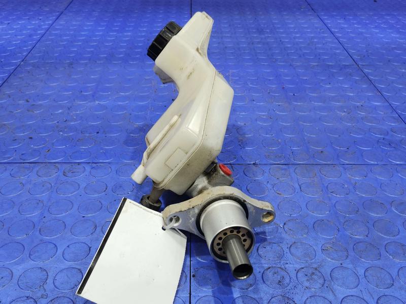 2010 Mazda Mazda3 Master Cylinder
