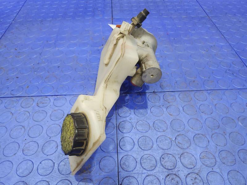 2010 Mazda Mazda3 Master Cylinder