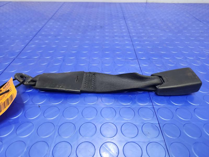 2011 Infiniti QX56 Rear Seat Belt