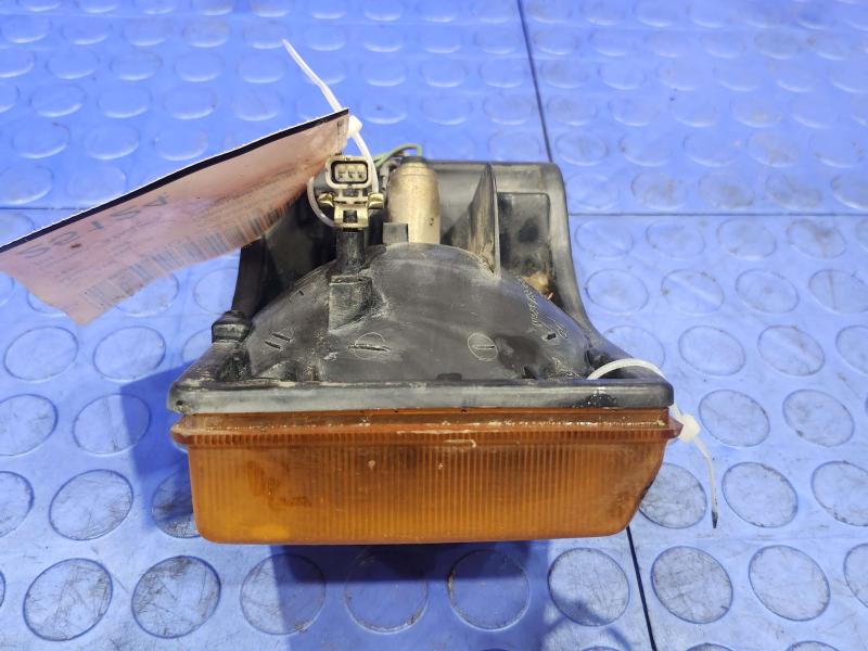 1992 Isuzu NPR Fog/Mark/Park/Turn Light/Lamp