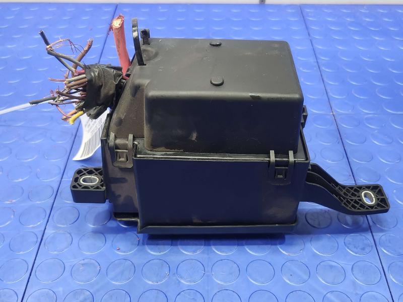 2017-2019 Jaguar XE 2.0L Diesel Engine Fuse Box Relay Junction Block OEM T4N14403