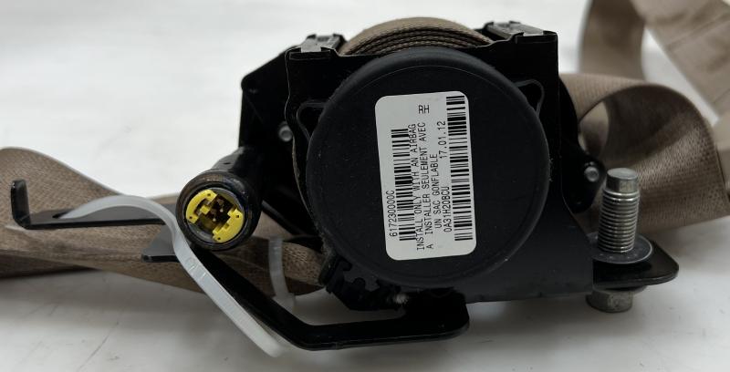 2012 Kia Sorento Front Seat Belt
