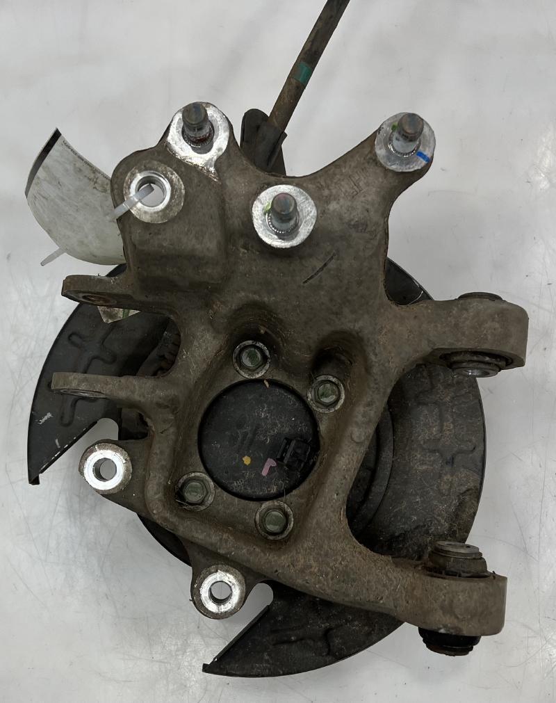 2015 - 2019 Hyundai Sonata Rear Spindle Knuckle w/ Hub LH Driver Side OEM 52710C2100