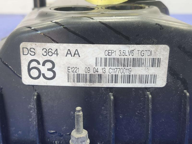 2013 Ford Transit 250 Valve Cover