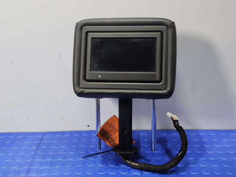 2011 Infiniti QX56 Headrest