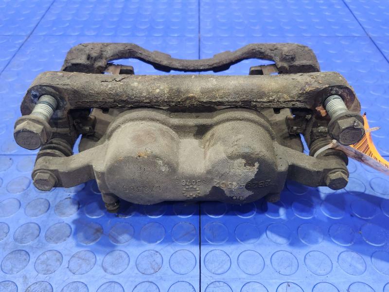 2013 Ford F-250 Super Duty Caliper