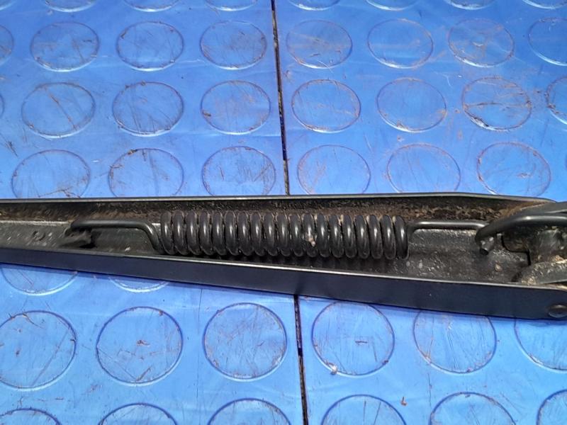 2011 Subaru Forester Wiper Arm