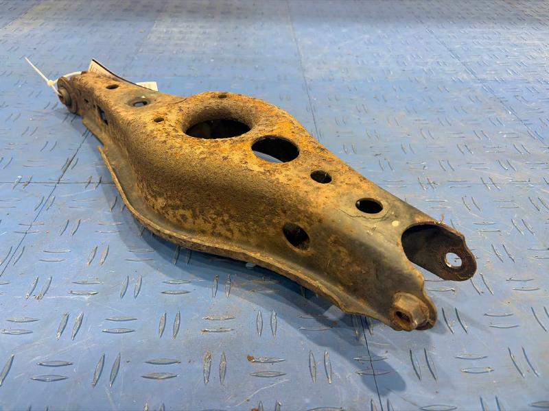 2007 Toyota RAV4 Lower Control Arm Rr