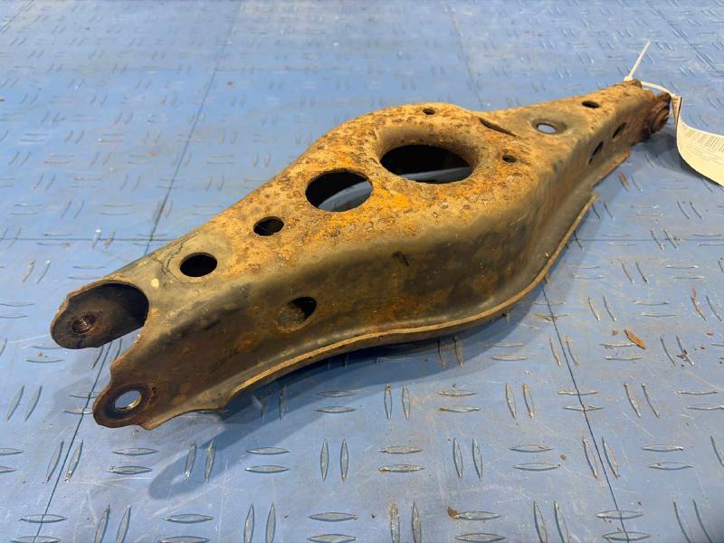 2007 Toyota RAV4 Lower Control Arm Rr