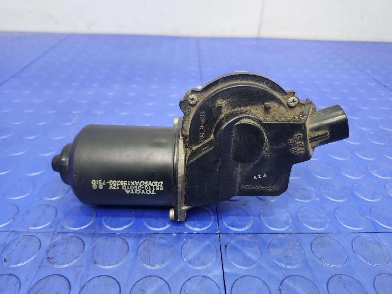 2005 Lexus RX 330 Wiper Motor Front