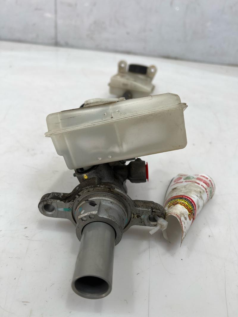 2013 - 2019 Ford Escape Brake Master Cylinder OEM EV6Z2140A