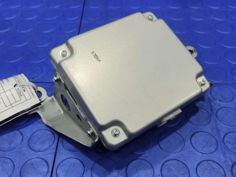 2003-2009 Toyota 4Runner AC DC Power Inverter Module OEM 8621035020