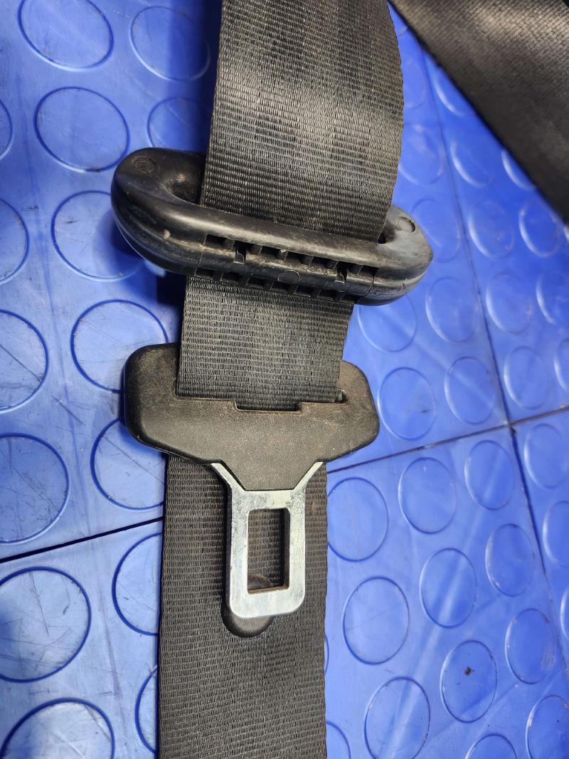 2015 Ford Transit Connect Front Seat Belt