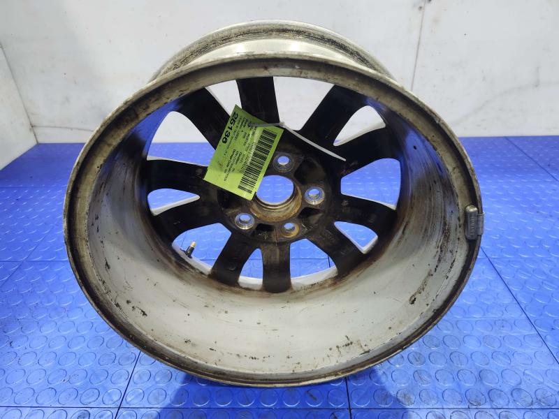 2006 Ford Mustang Wheel