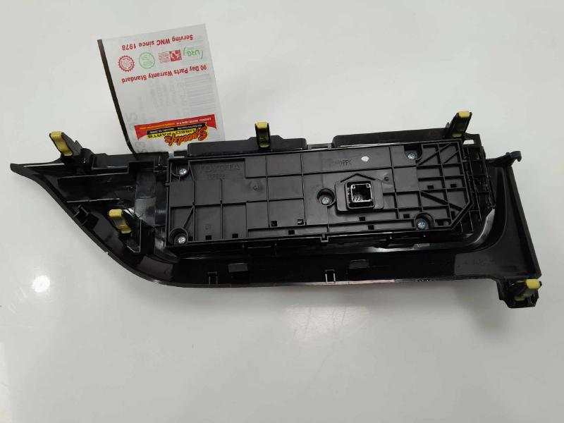 2015 Toyota Corolla Heater A/C Control