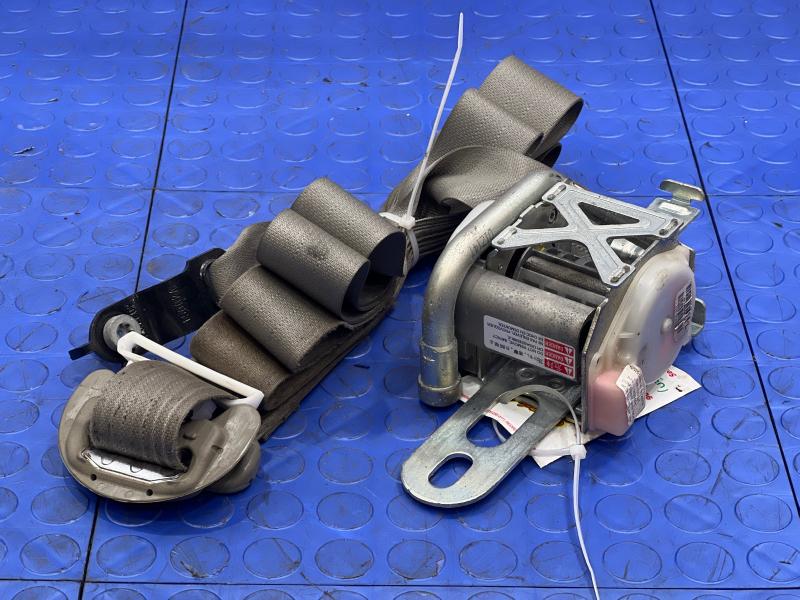 2012 Dodge Durango Front Seat Belt