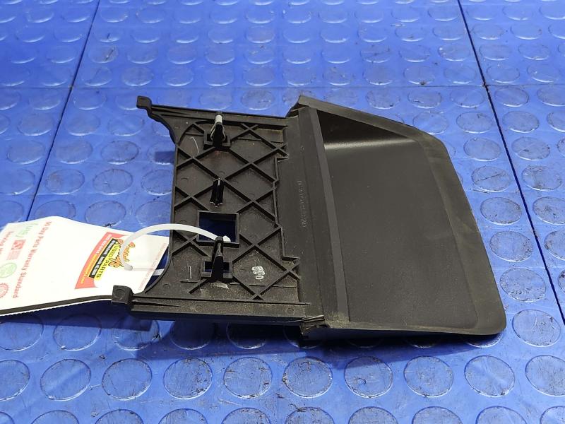 2010 Dodge Challenger 3Rd Brake Light Avoidance Lamp