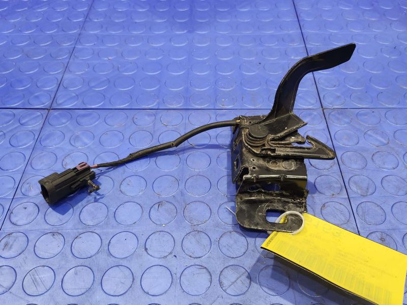 2014 Chevrolet Silverado 1500 Hood Latch