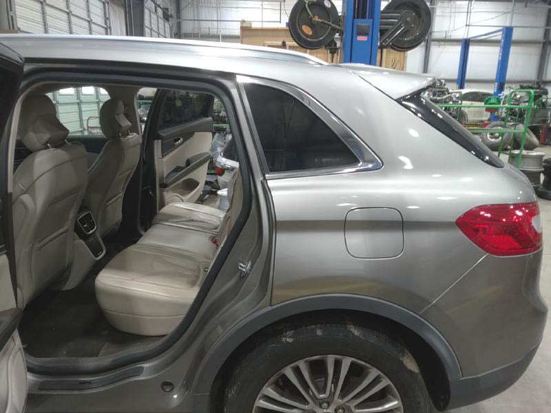 2016 Lincoln MKX Quarter Panel