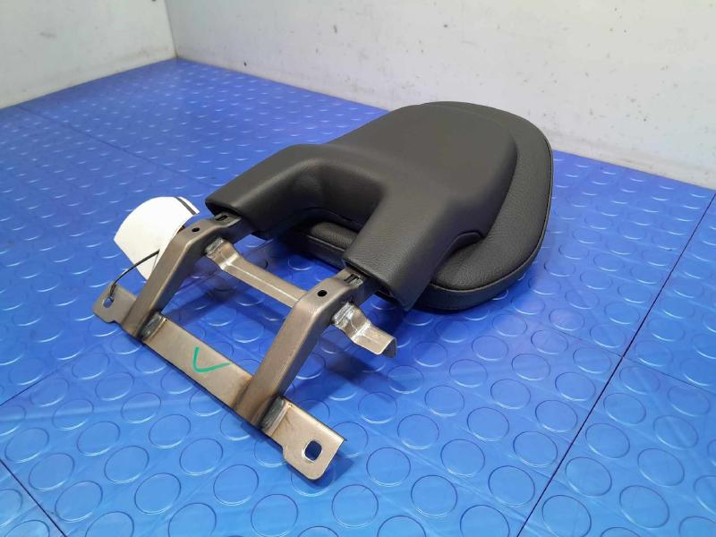 2018 Volvo S90 Headrest
