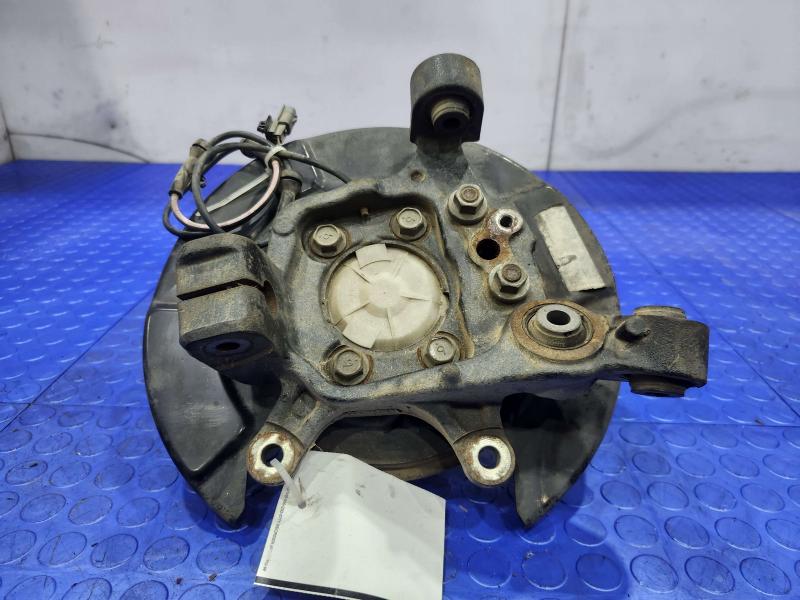 2013 Nissan Pathfinder Rear Knuckle/Stub Axle