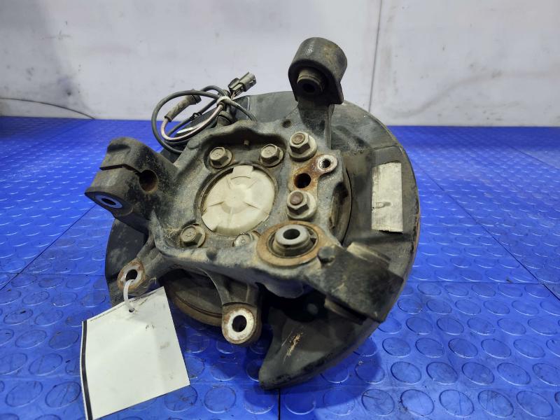 2013 Nissan Pathfinder Rear Knuckle/Stub Axle