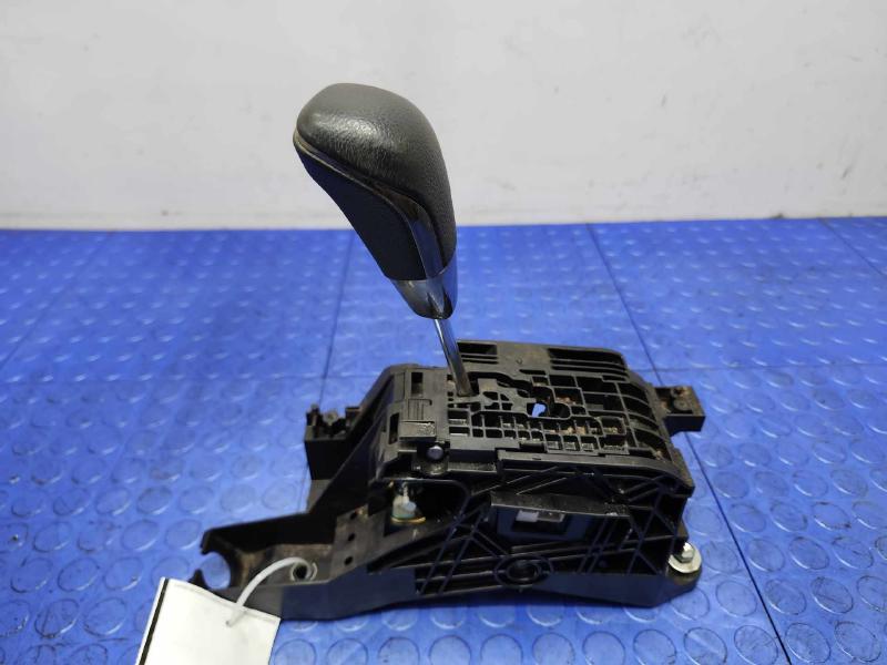 2013-2018 Toyota Avalon Automatic Gear Shifter Assembly OEM 33560-07010