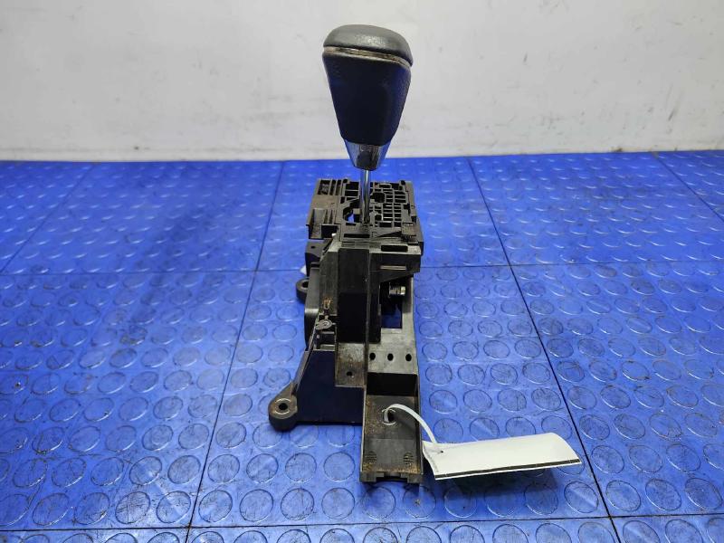 2013-2018 Toyota Avalon Automatic Gear Shifter Assembly OEM 33560-07010